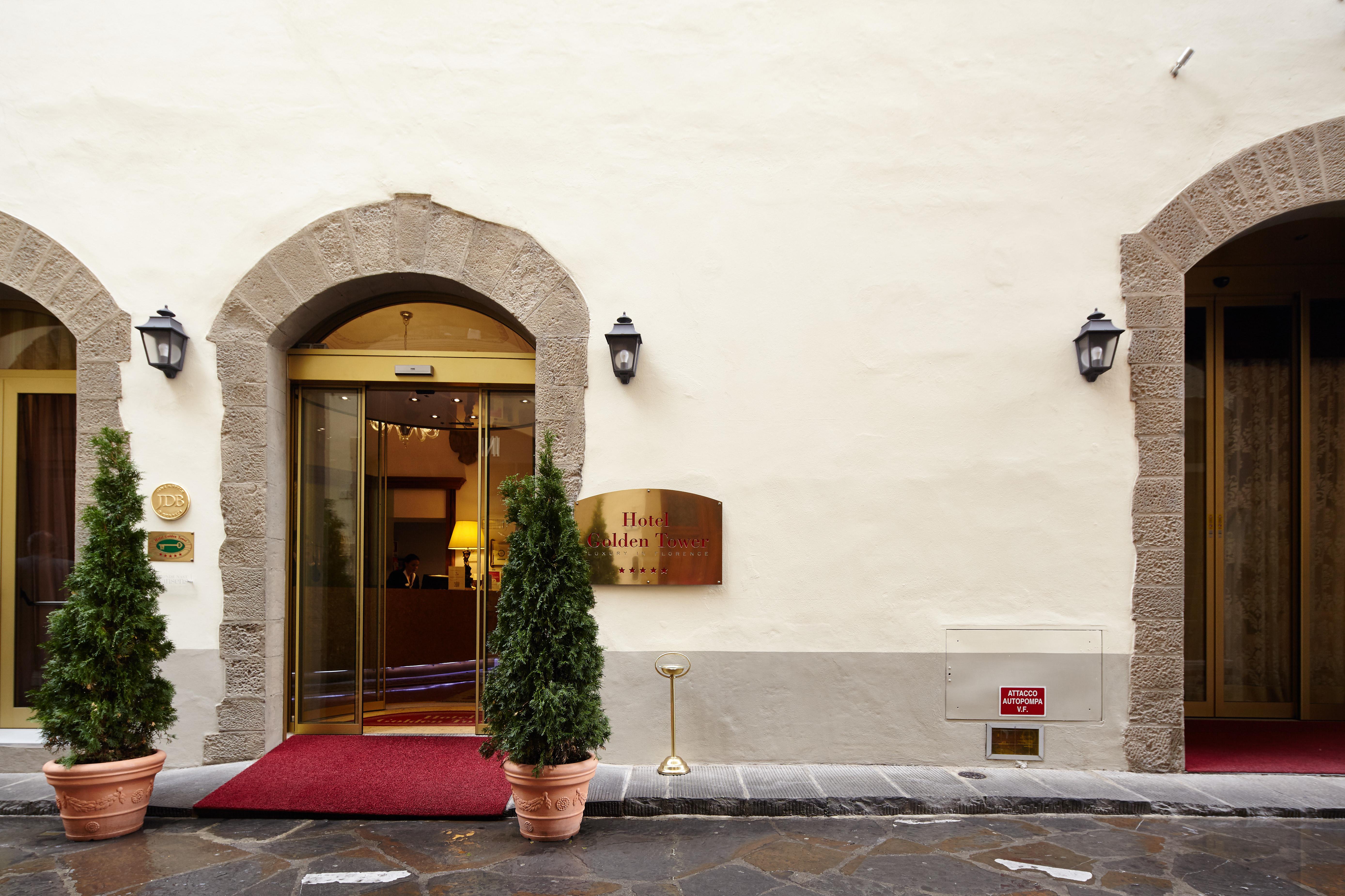 Golden Tower Hotel & Spa Firenze Kültér fotó Entrance of the hotel
